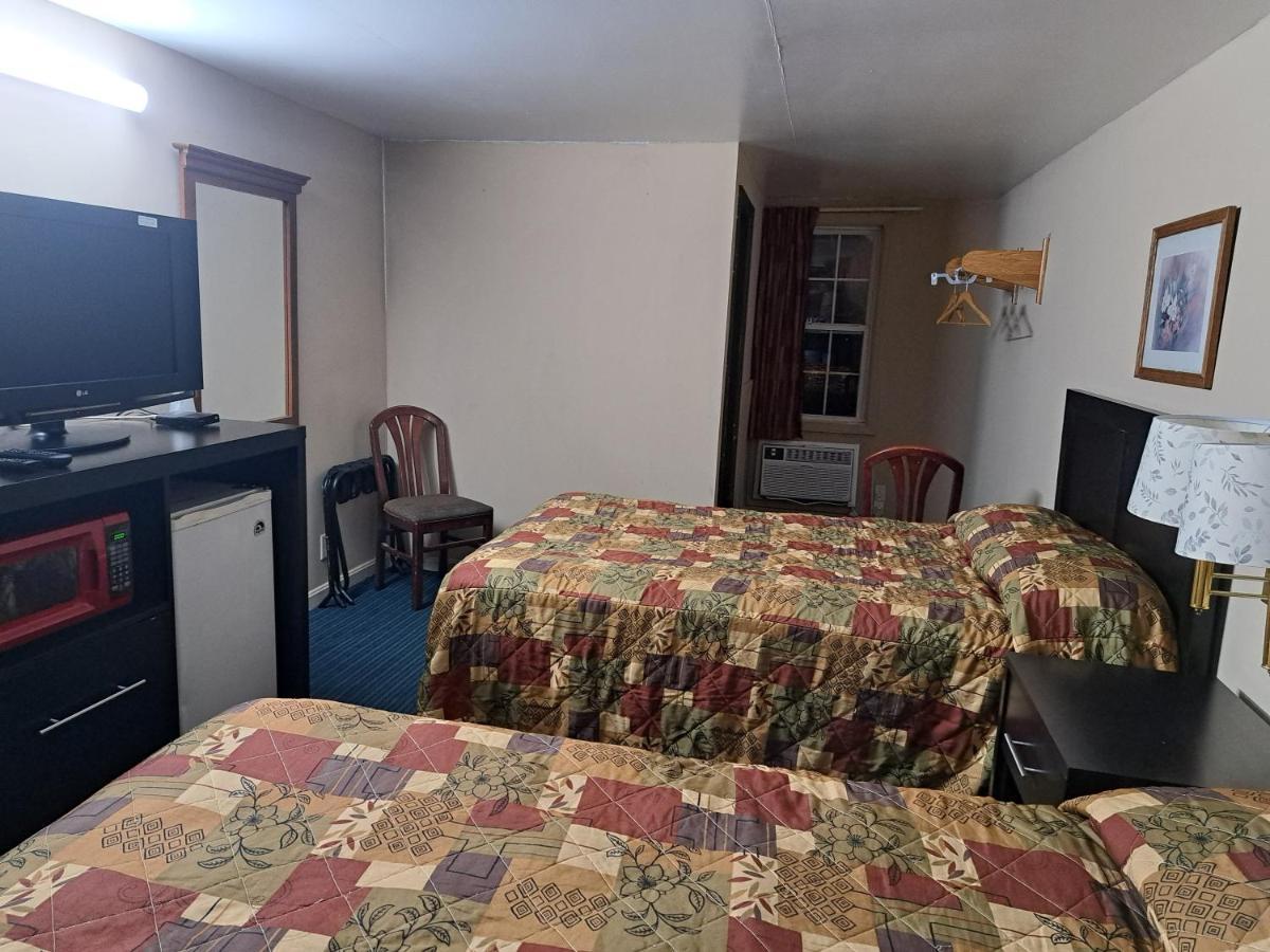 Pennswoods Inn Manheim Esterno foto