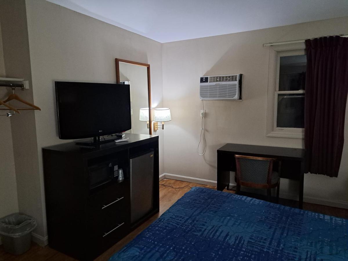 Pennswoods Inn Manheim Esterno foto