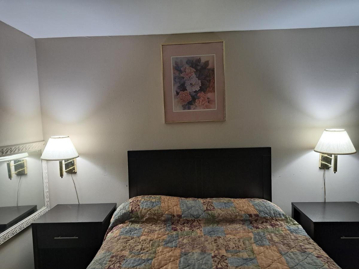 Pennswoods Inn Manheim Esterno foto