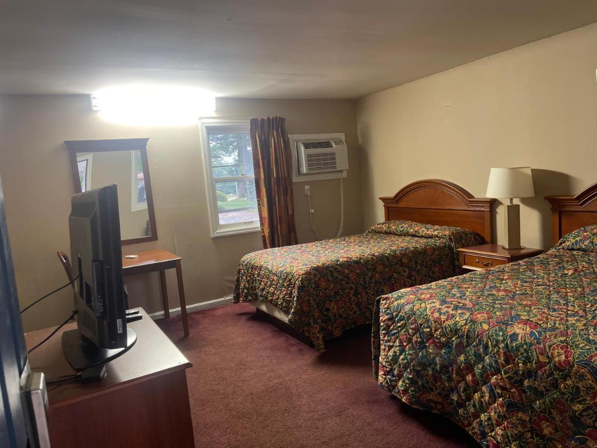 Pennswoods Inn Manheim Esterno foto