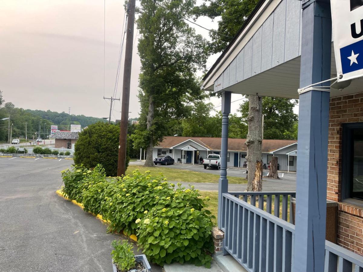 Pennswoods Inn Manheim Esterno foto