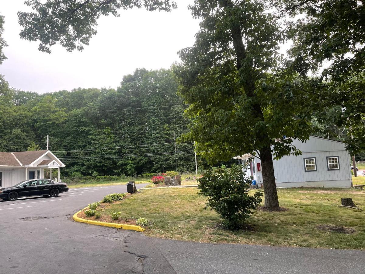 Pennswoods Inn Manheim Esterno foto