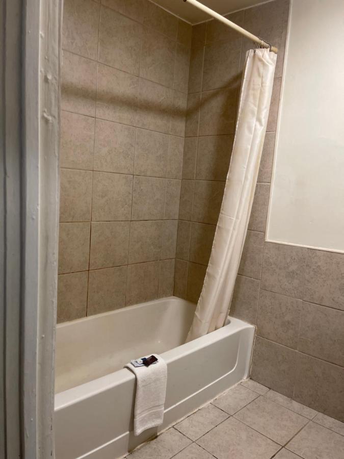 Pennswoods Inn Manheim Esterno foto