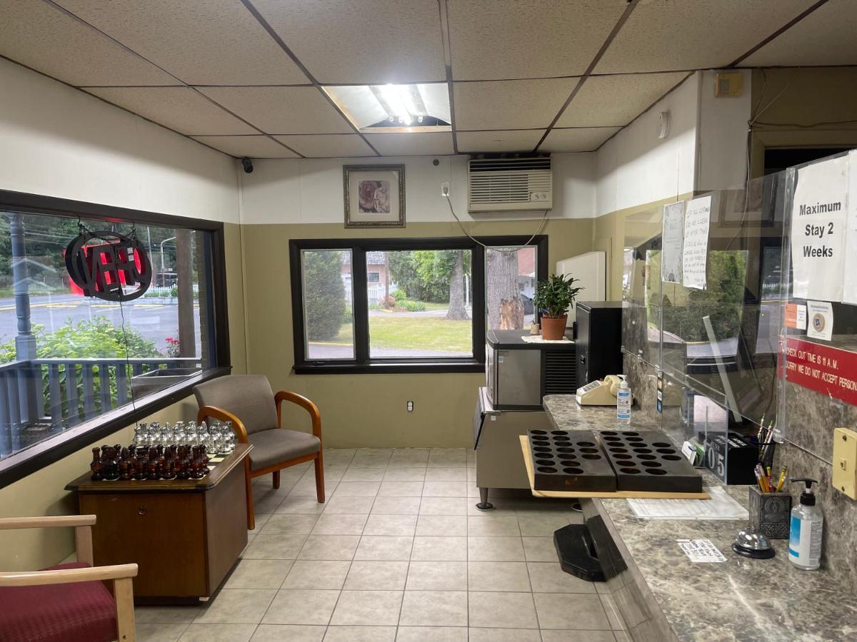 Pennswoods Inn Manheim Esterno foto