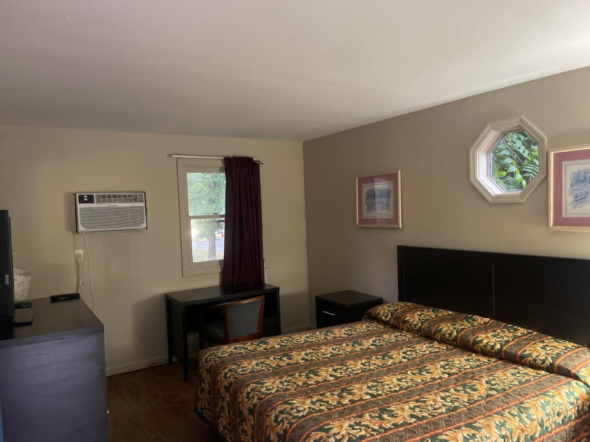 Pennswoods Inn Manheim Esterno foto