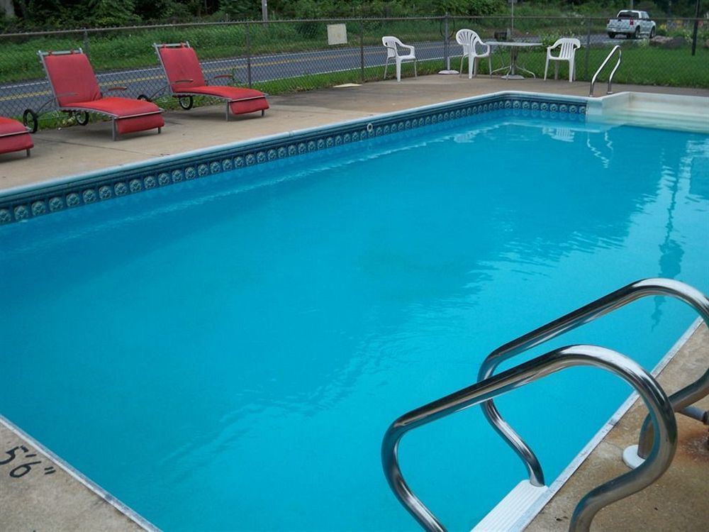 Pennswoods Inn Manheim Esterno foto